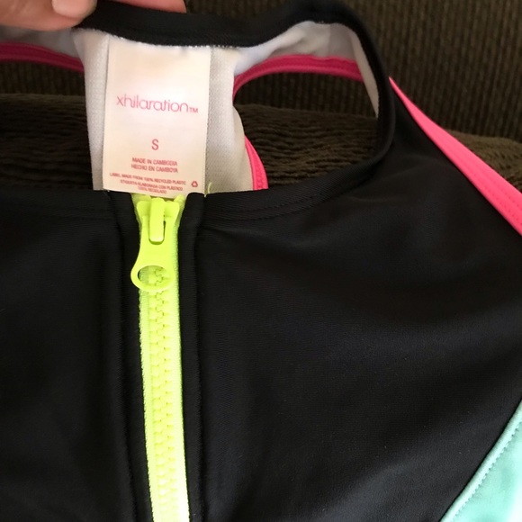 swimsuit size S. - Picture 4 of 6